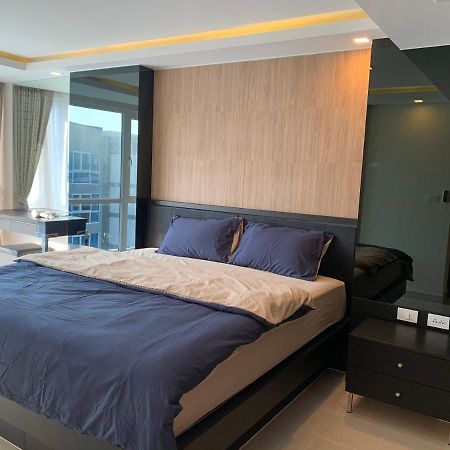 Grand Avenue Soi Buakhao By Daisy Apartamento Pattaya Exterior foto