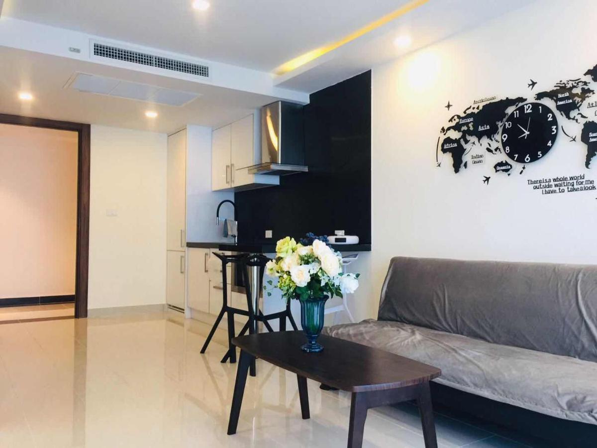 Grand Avenue Soi Buakhao By Daisy Apartamento Pattaya Exterior foto