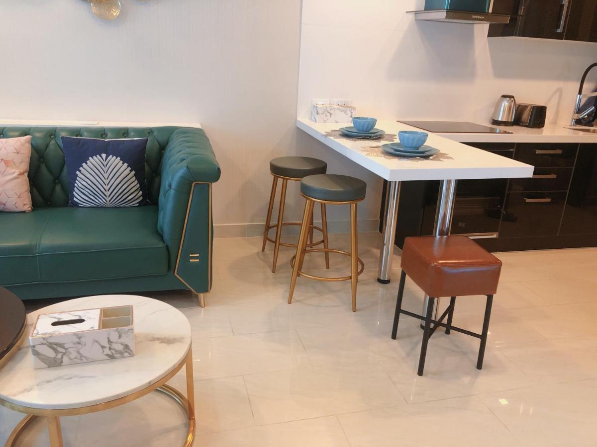 Grand Avenue Soi Buakhao By Daisy Apartamento Pattaya Exterior foto