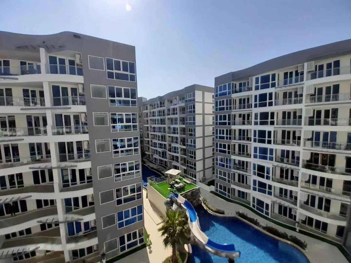 Grand Avenue Soi Buakhao By Daisy Apartamento Pattaya Exterior foto