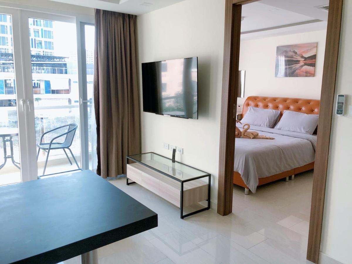 Grand Avenue Soi Buakhao By Daisy Apartamento Pattaya Exterior foto