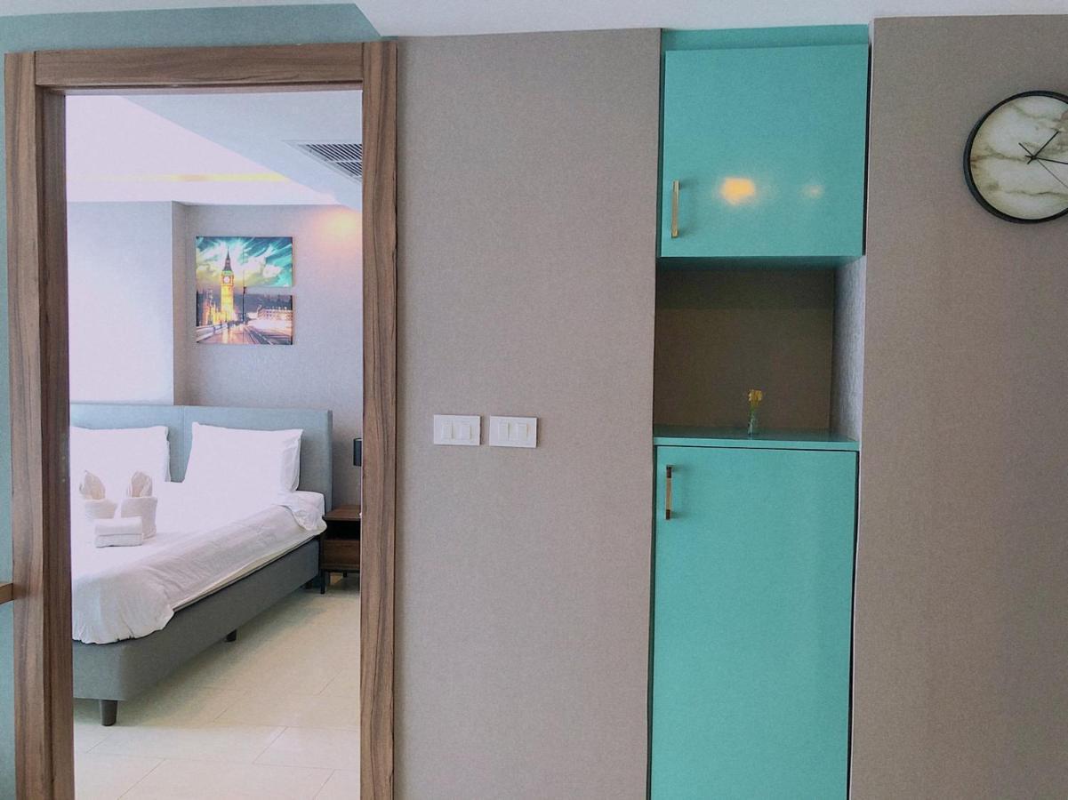 Grand Avenue Soi Buakhao By Daisy Apartamento Pattaya Exterior foto