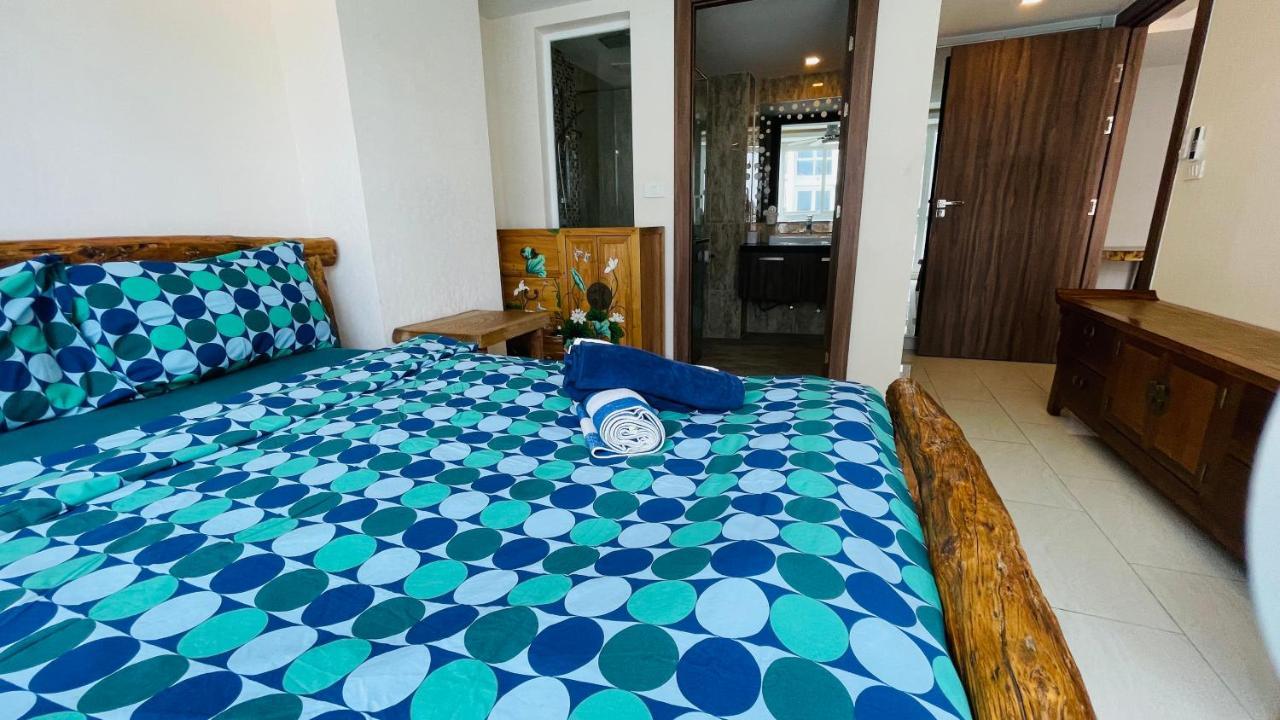 Grand Avenue Soi Buakhao By Daisy Apartamento Pattaya Exterior foto