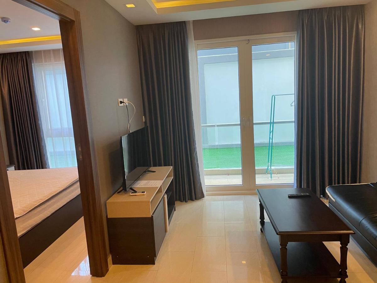 Grand Avenue Soi Buakhao By Daisy Apartamento Pattaya Exterior foto
