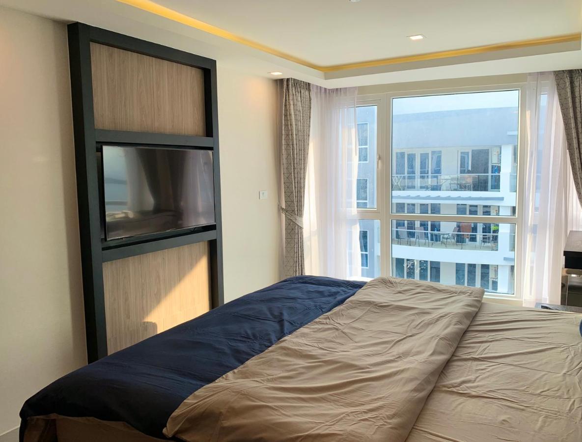 Grand Avenue Soi Buakhao By Daisy Apartamento Pattaya Exterior foto