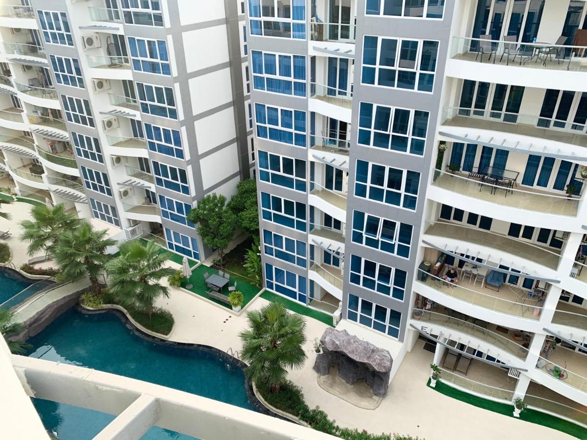 Grand Avenue Soi Buakhao By Daisy Apartamento Pattaya Exterior foto